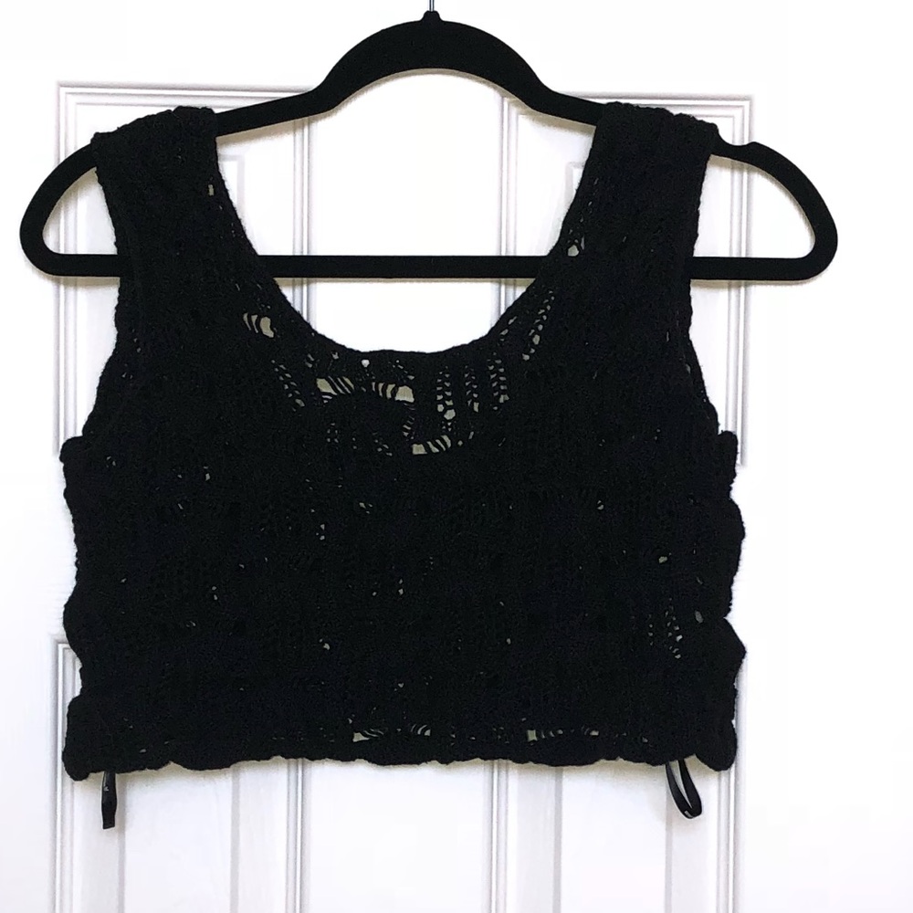 Mink pink black crocheted crop top